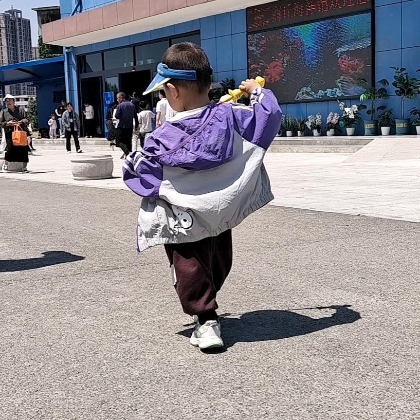 是芊洵呀