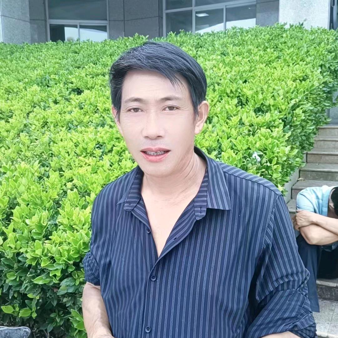 道士阴阳罗万轩