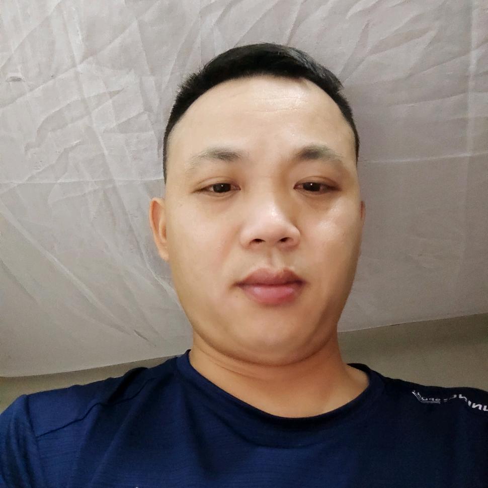 李记隆江猪脚饭店