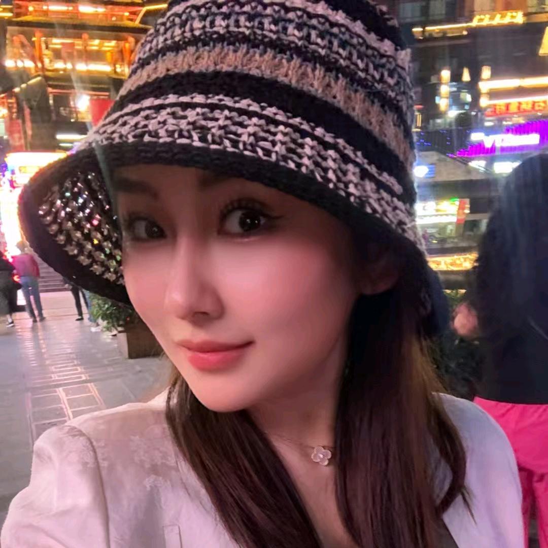 小露乱撞