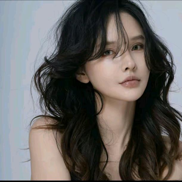 贝贝biuu（轻奢女装）