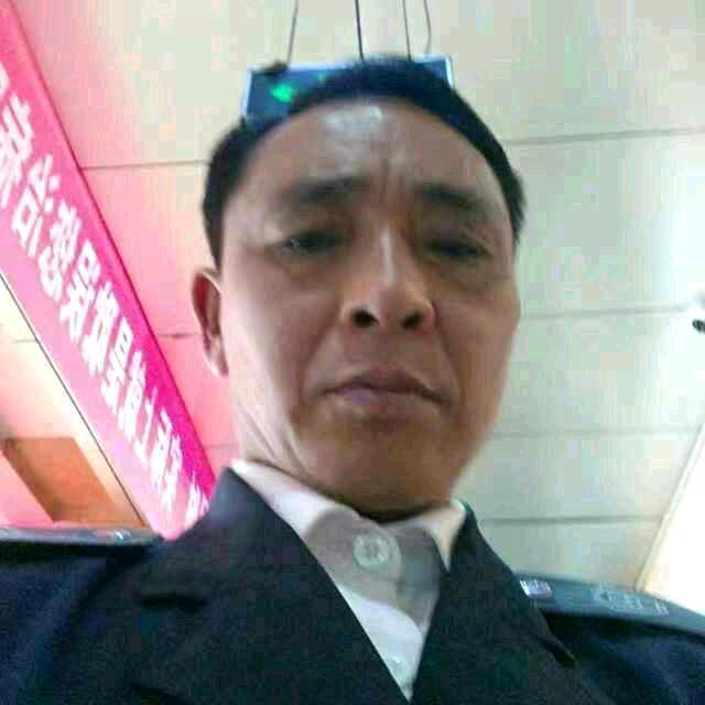 王飞