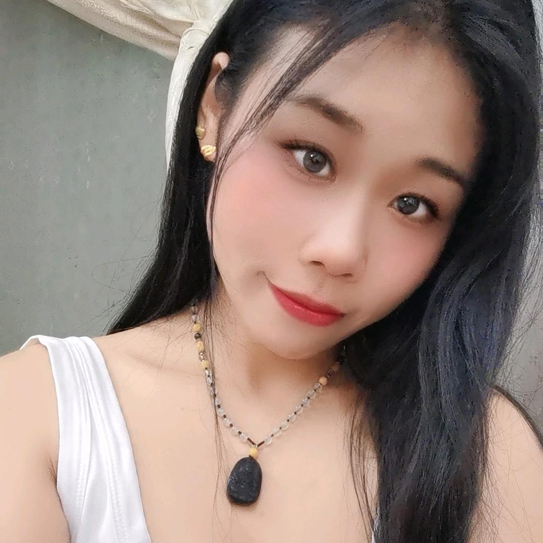 英子爱钓鱼
