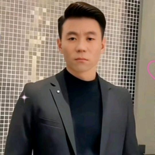 眼镜哥