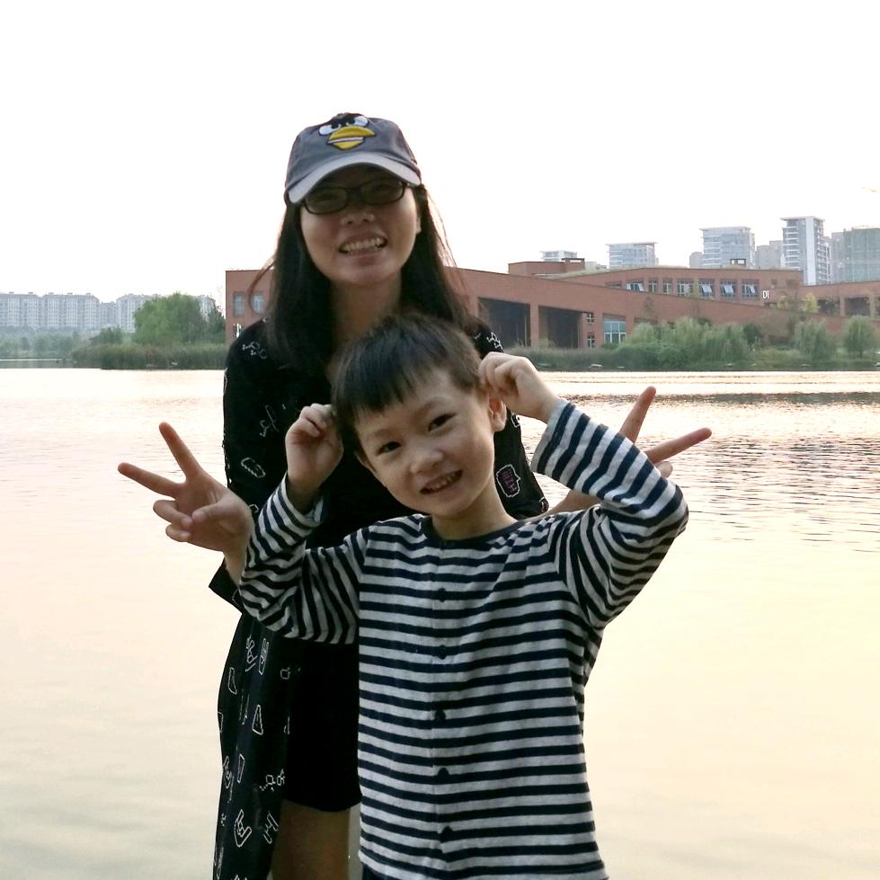 仙姐下班带娃读书