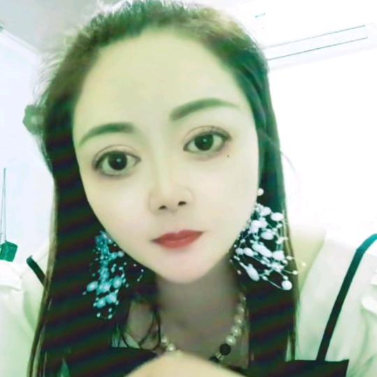单身蓝色的云👩🏻‍🦰