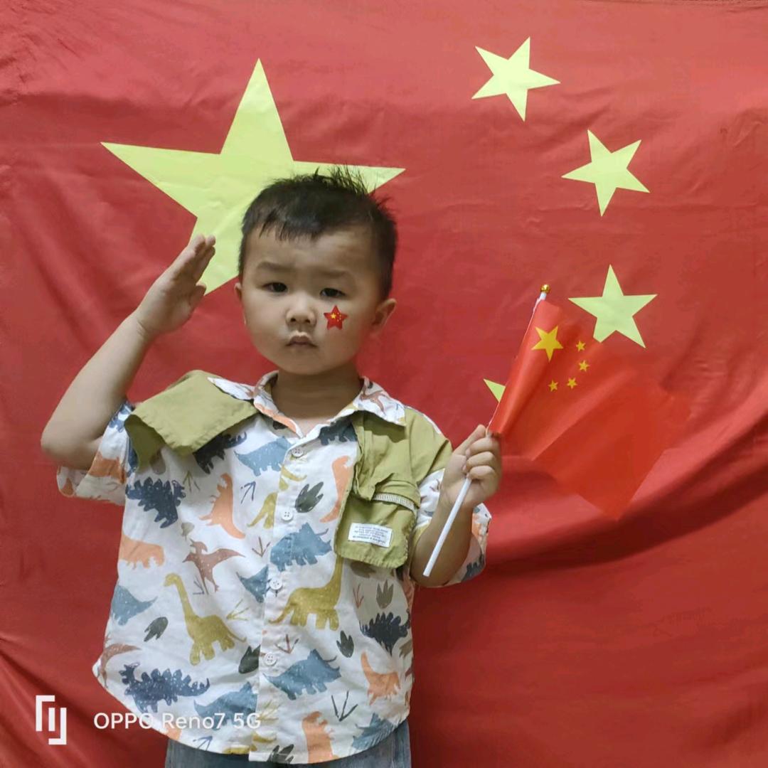 爱哭爱闹的小可爱