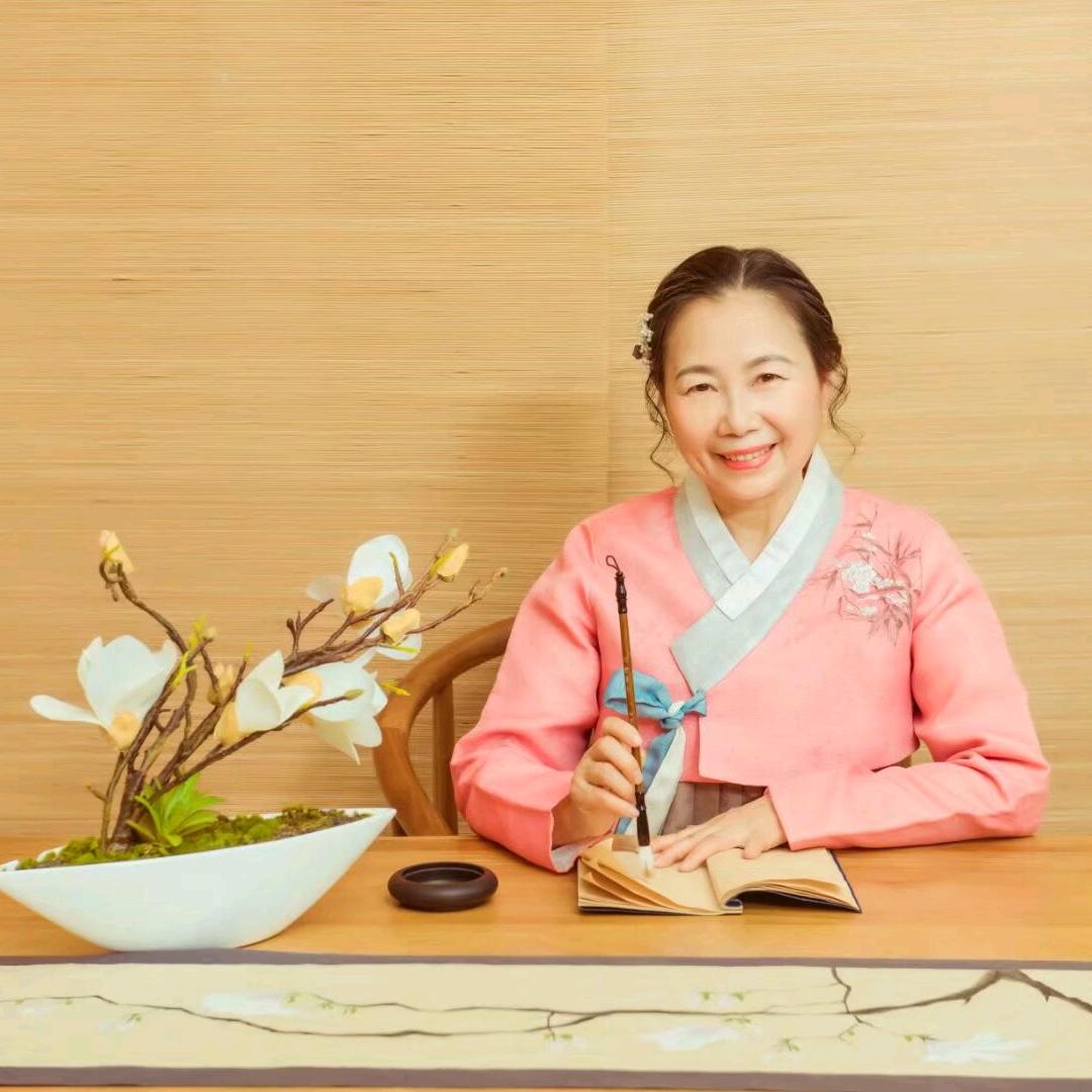 秦芳
