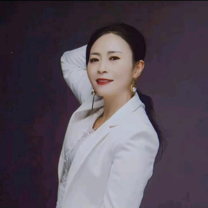 艾义亿姐明明晚七点九分A