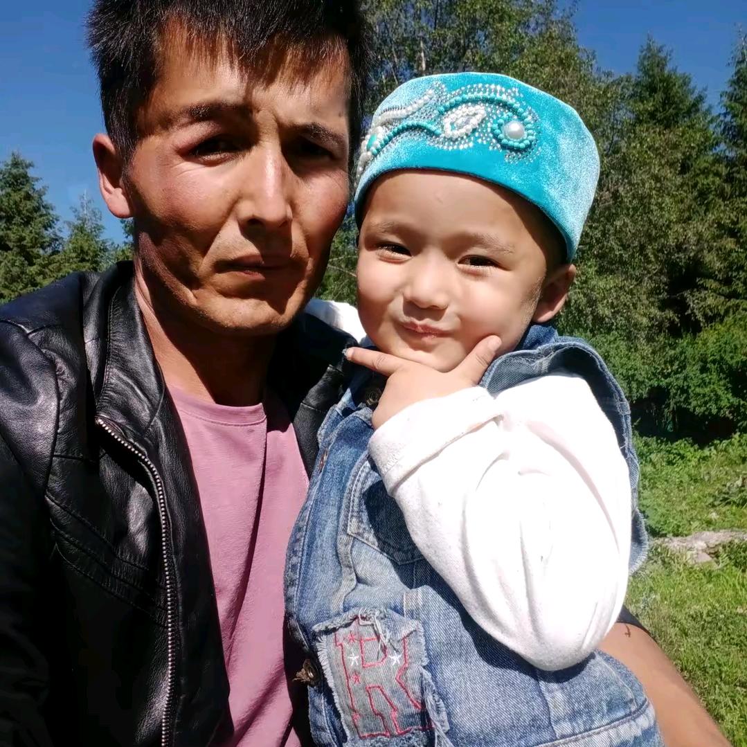 巴合提牙尔