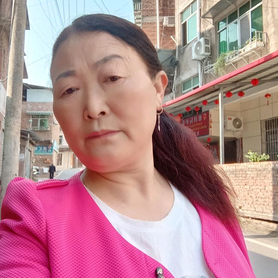 李现芬