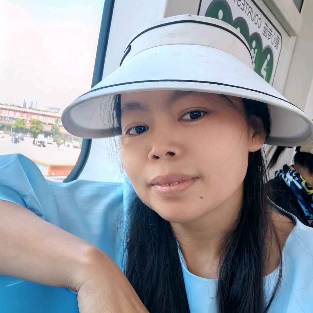 眼灵灵，心灵灵