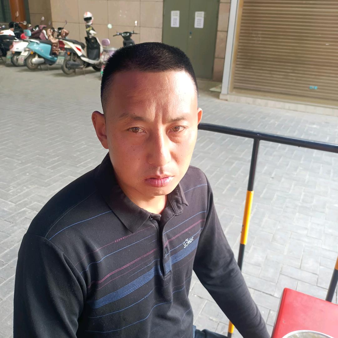 彭兴友〈专业承接钢筋焊接〉