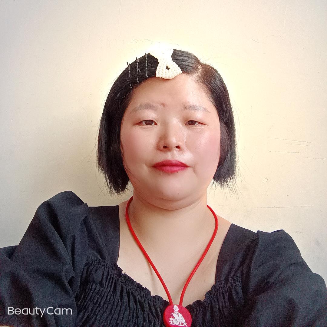在赣县做日用品的小钟