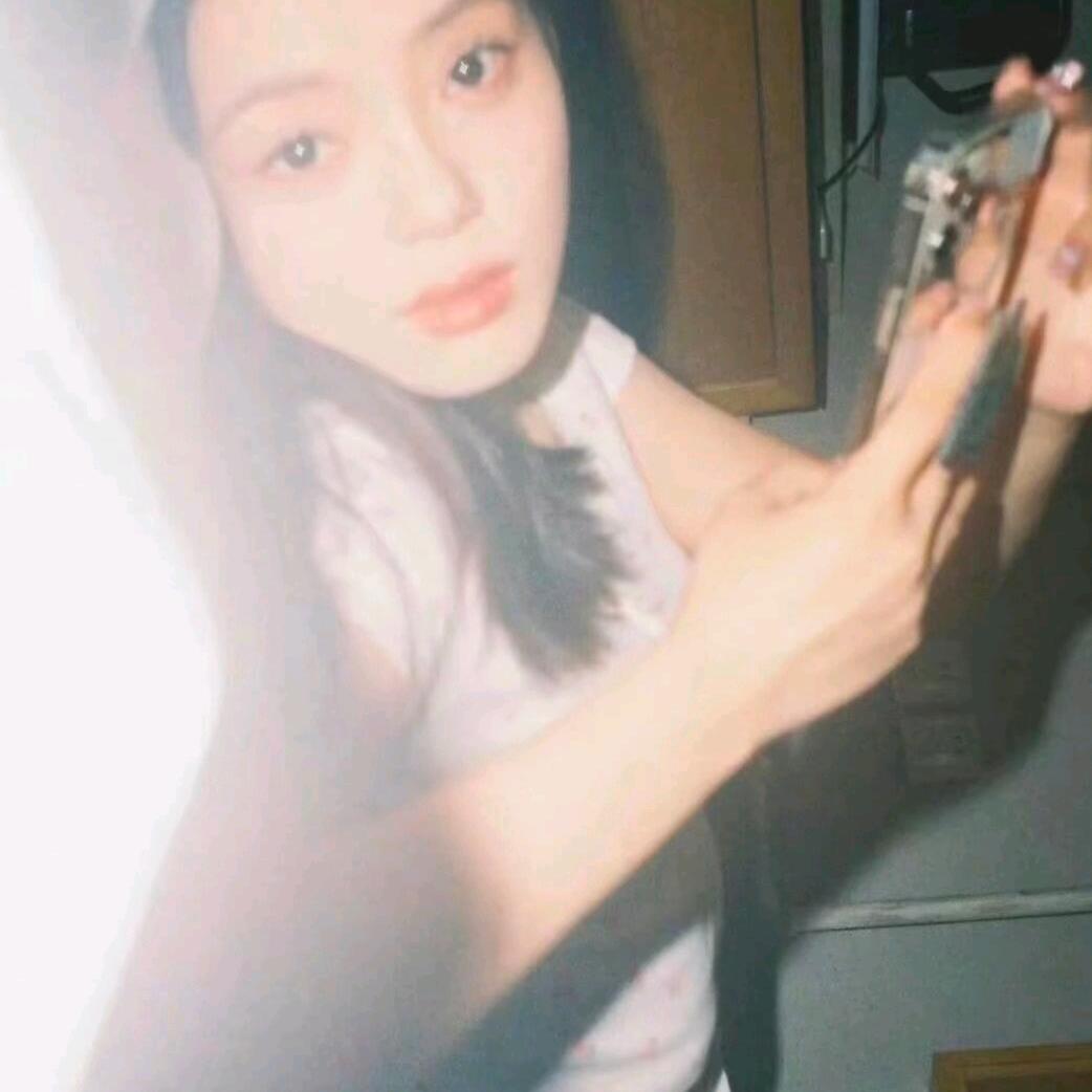 이단^