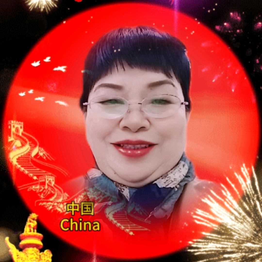 时尚大姐。