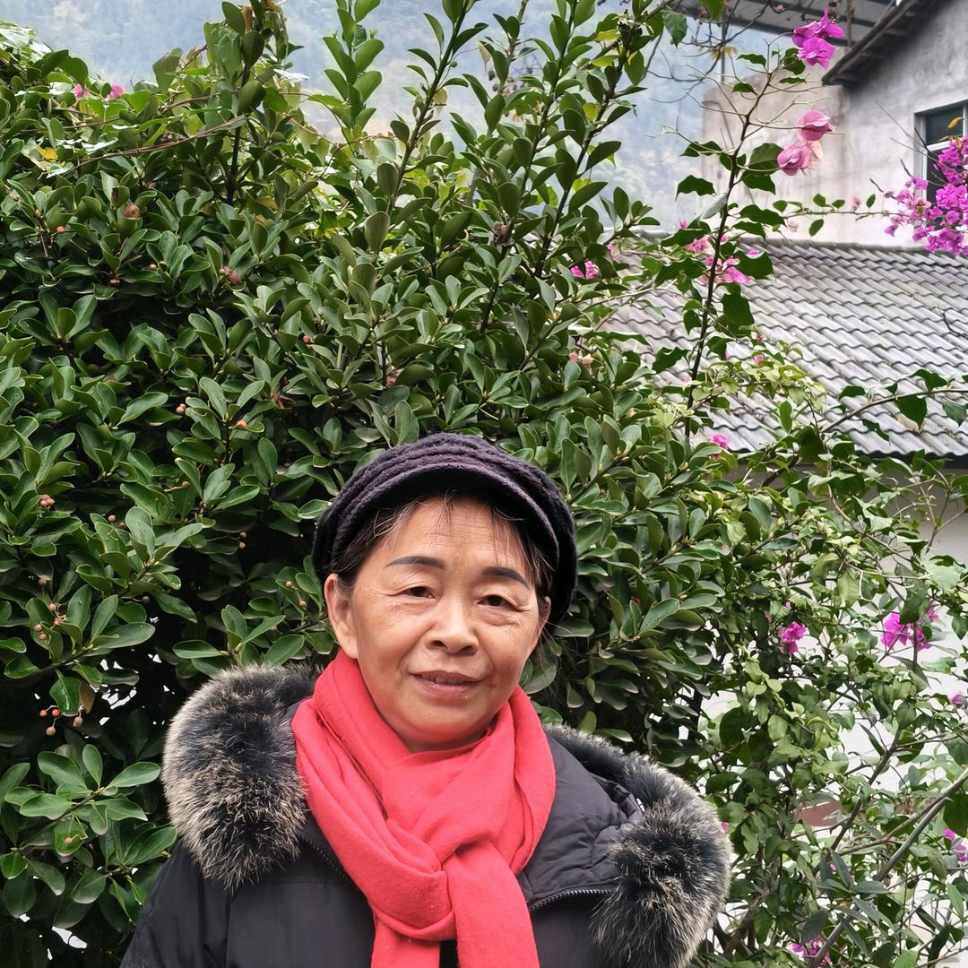 幸运姐首播下午6点半