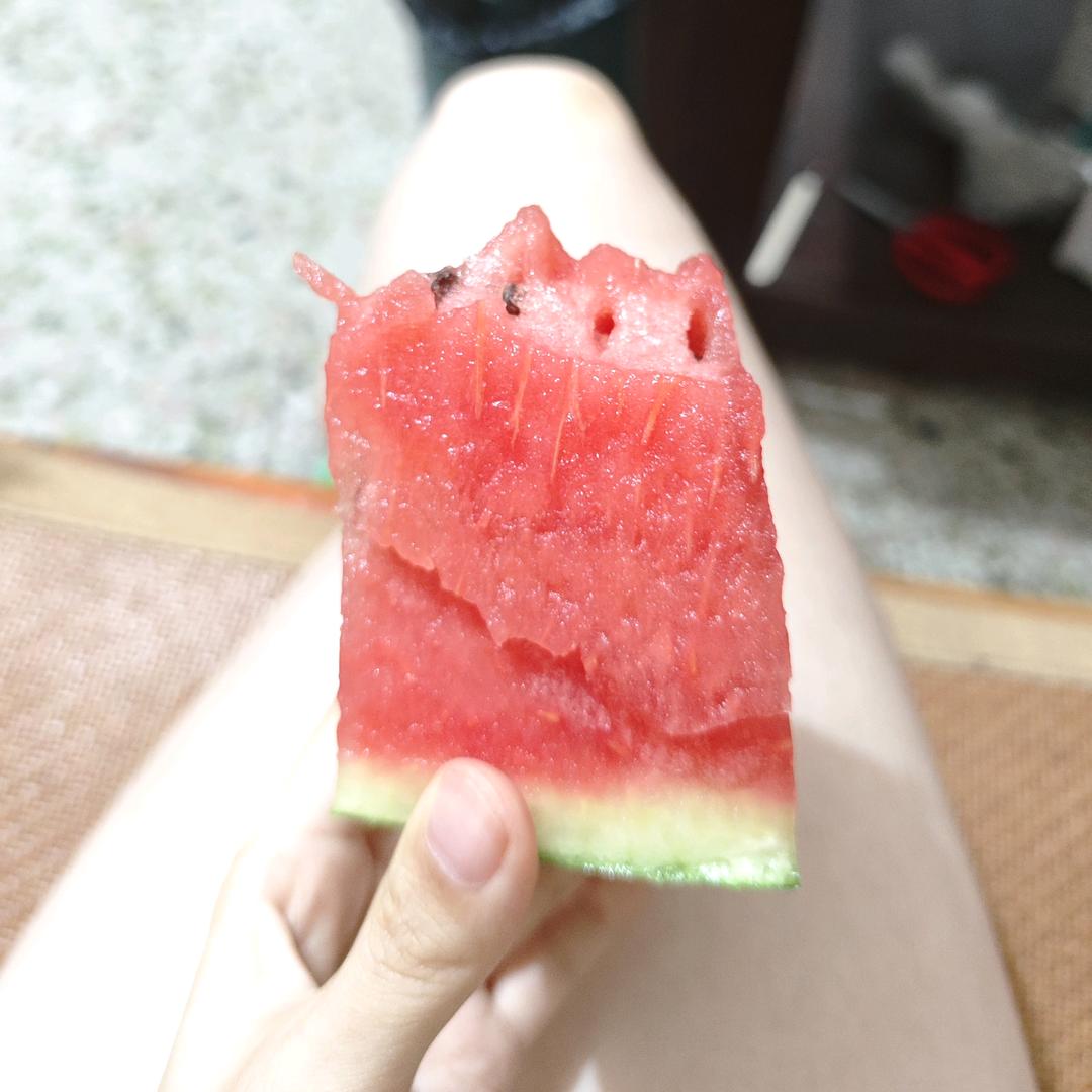 是求球姨姨-