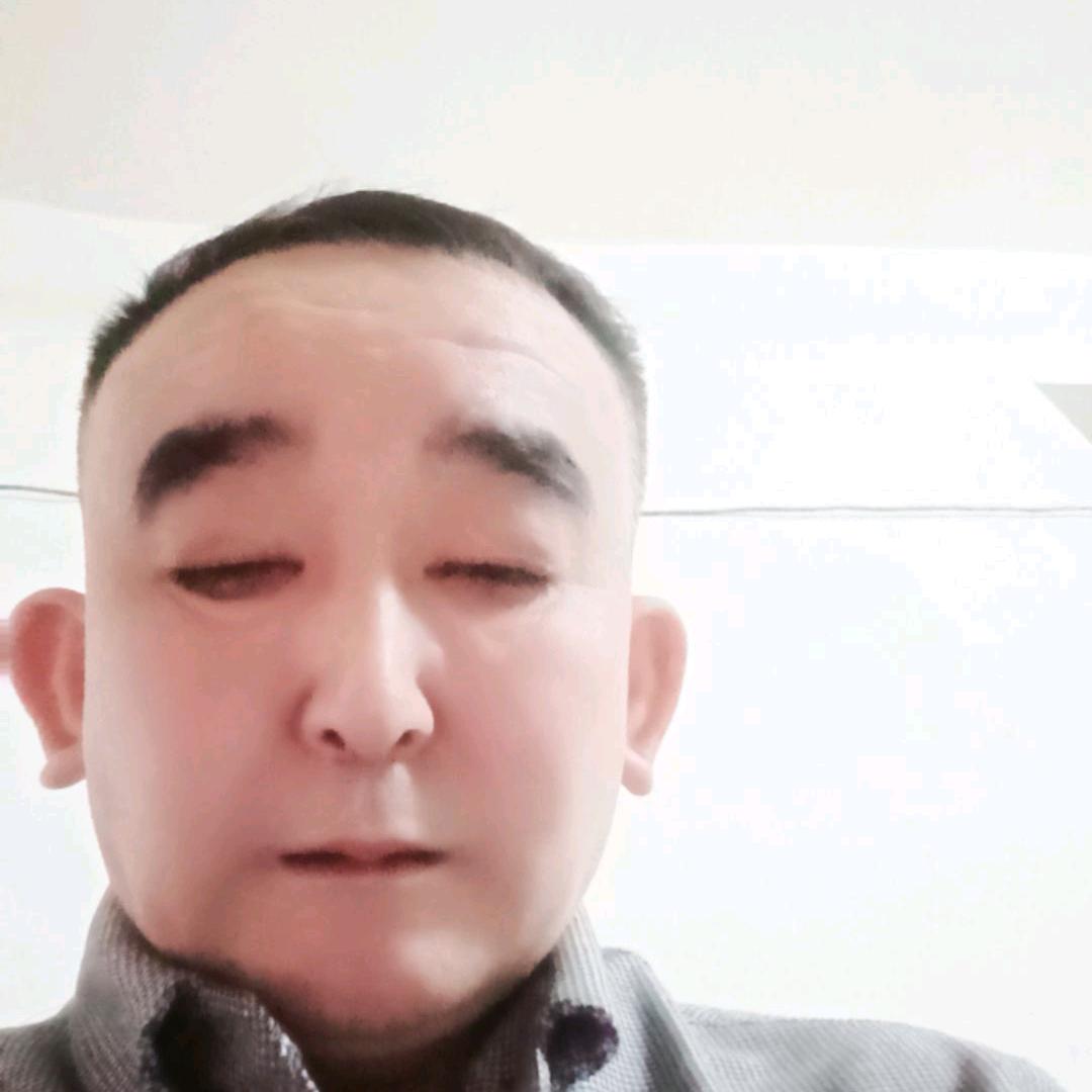 罗小华