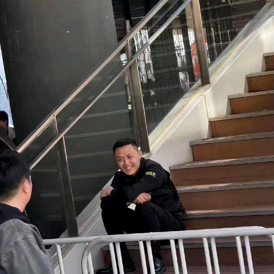 锋锐台球器材（高品质 视频选杆）