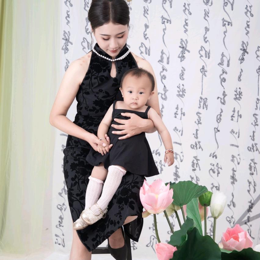 杨小仙👩小凝凝👧