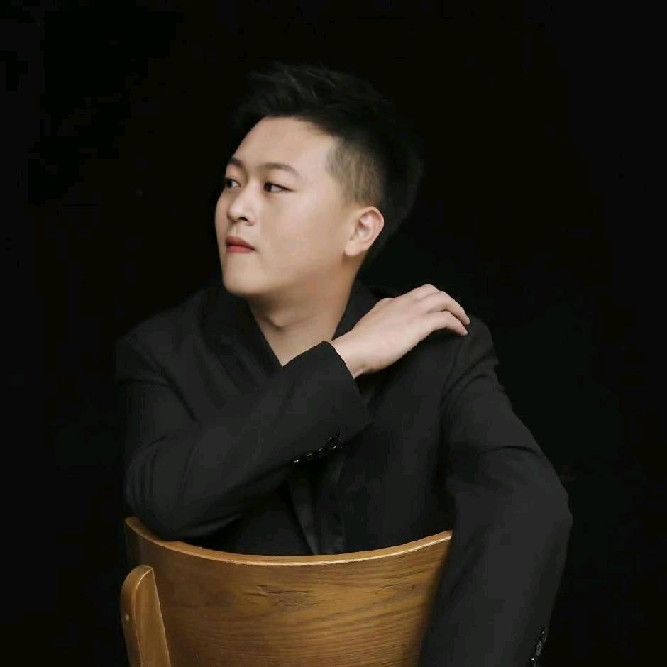 聊城蛋白烫发凌泽