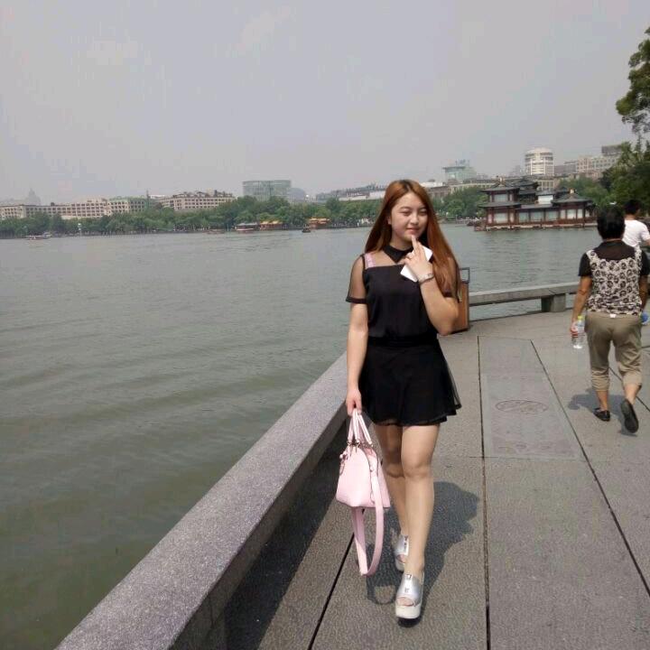 承包内外墙装修（水包水，水包沙，真石漆等