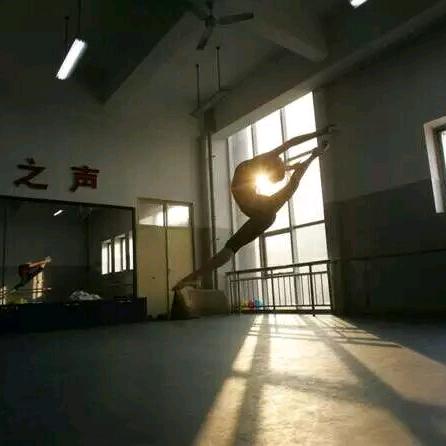 刘丽莎舞蹈