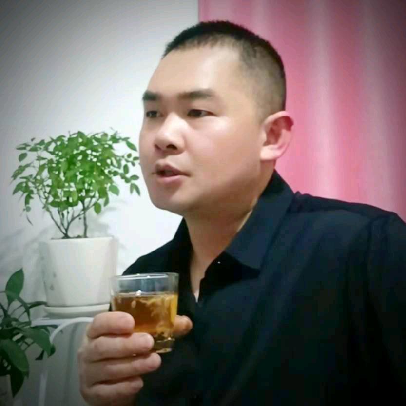 阿龙