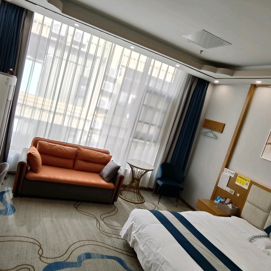 昭通泊港精品酒店(省耕山水店)泊港精品酒店（省耕山水店）