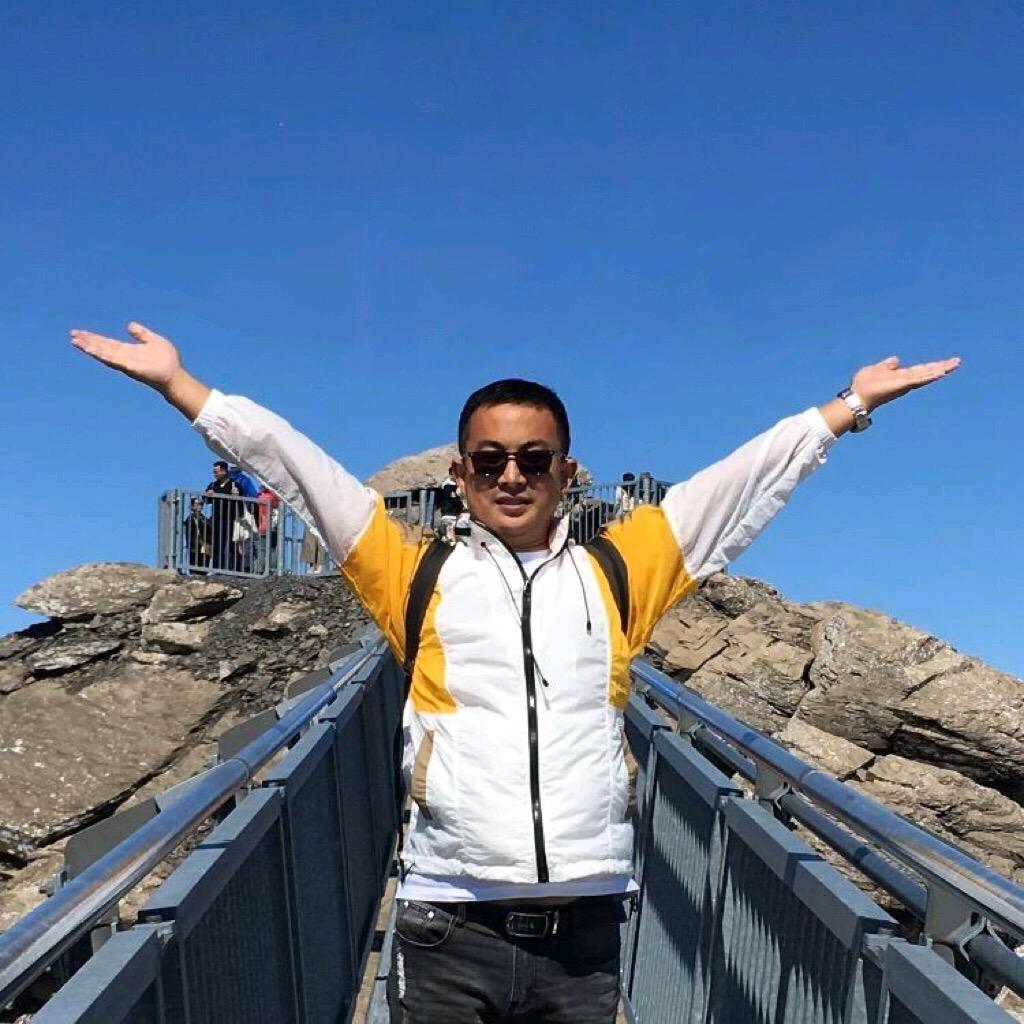 重庆锦鸿二手挖机（裸租挖机收徒弟）
