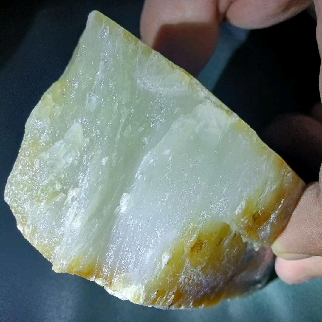 且末和田玉原石