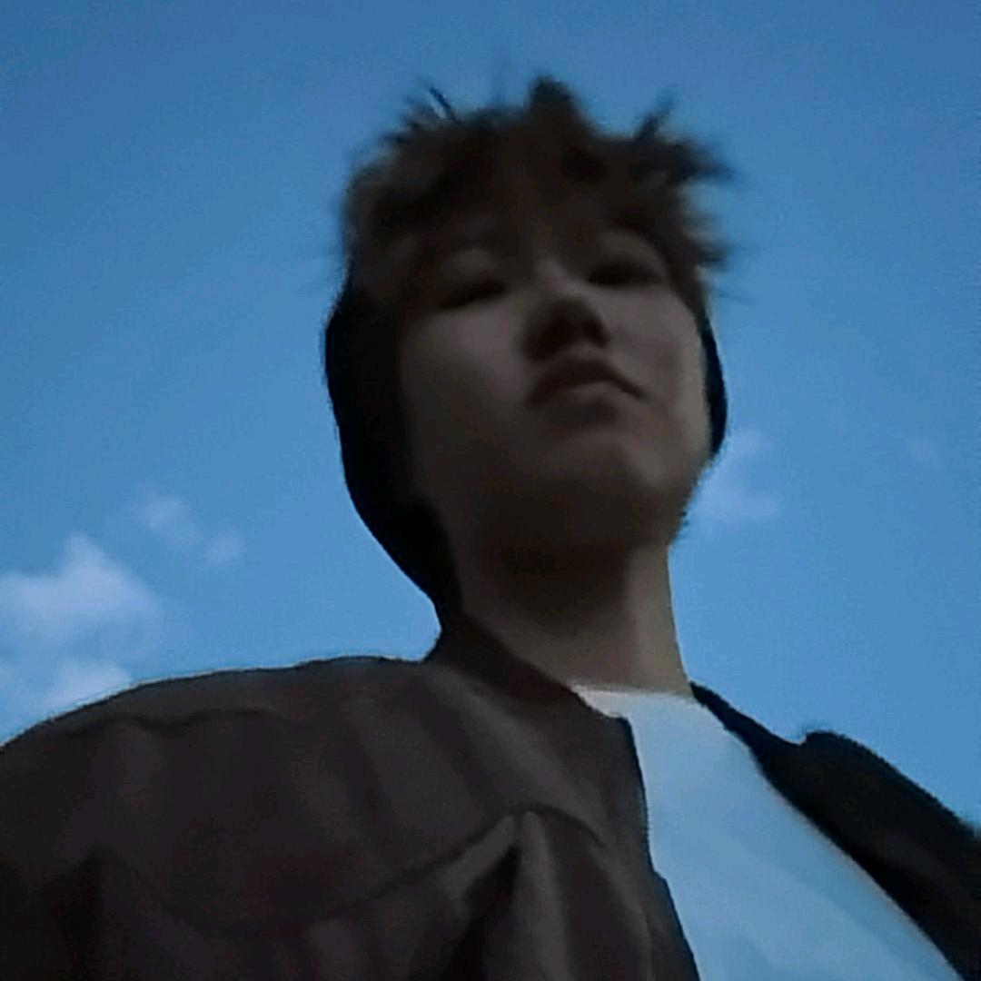 爱吃🍔的沈柯