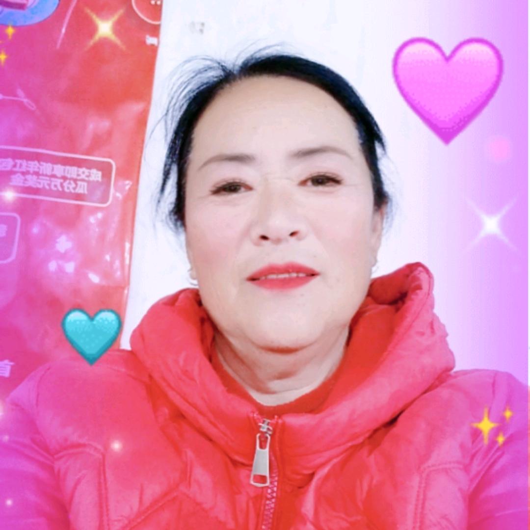 爱笑的一伊