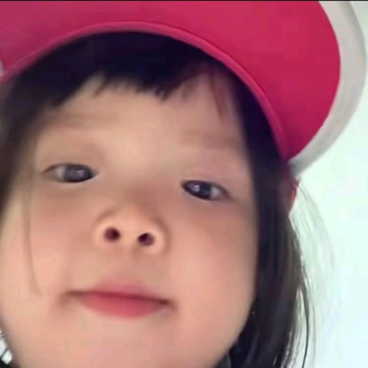 三个点点.