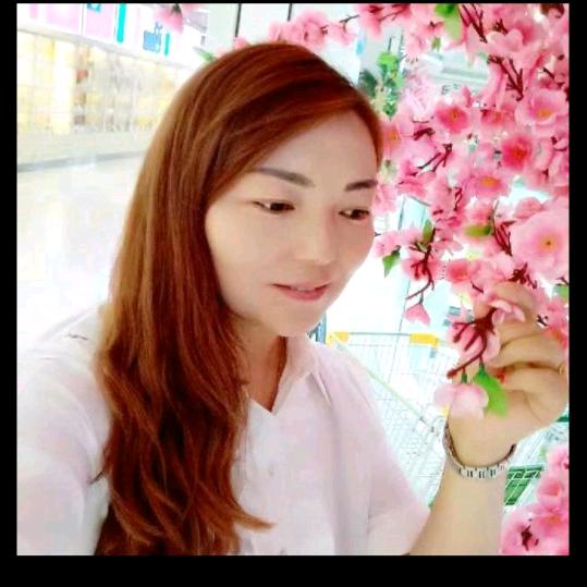 幺妹小号每天下午三点十分开播！