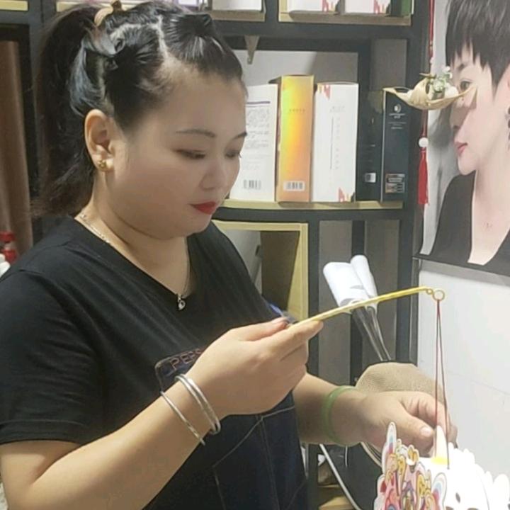 李玲商务