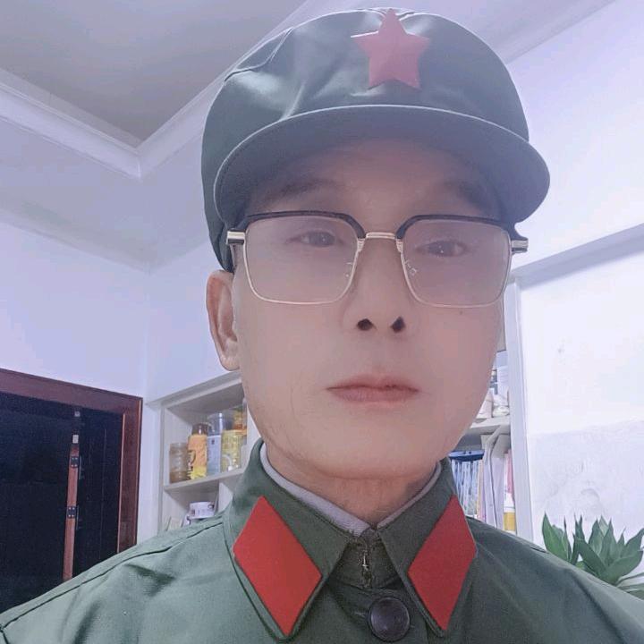 阳光老兵<剑锋老兵晚上9:10分直播