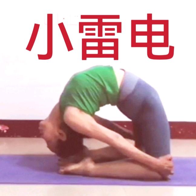 啸啸一盏灯瑜伽！