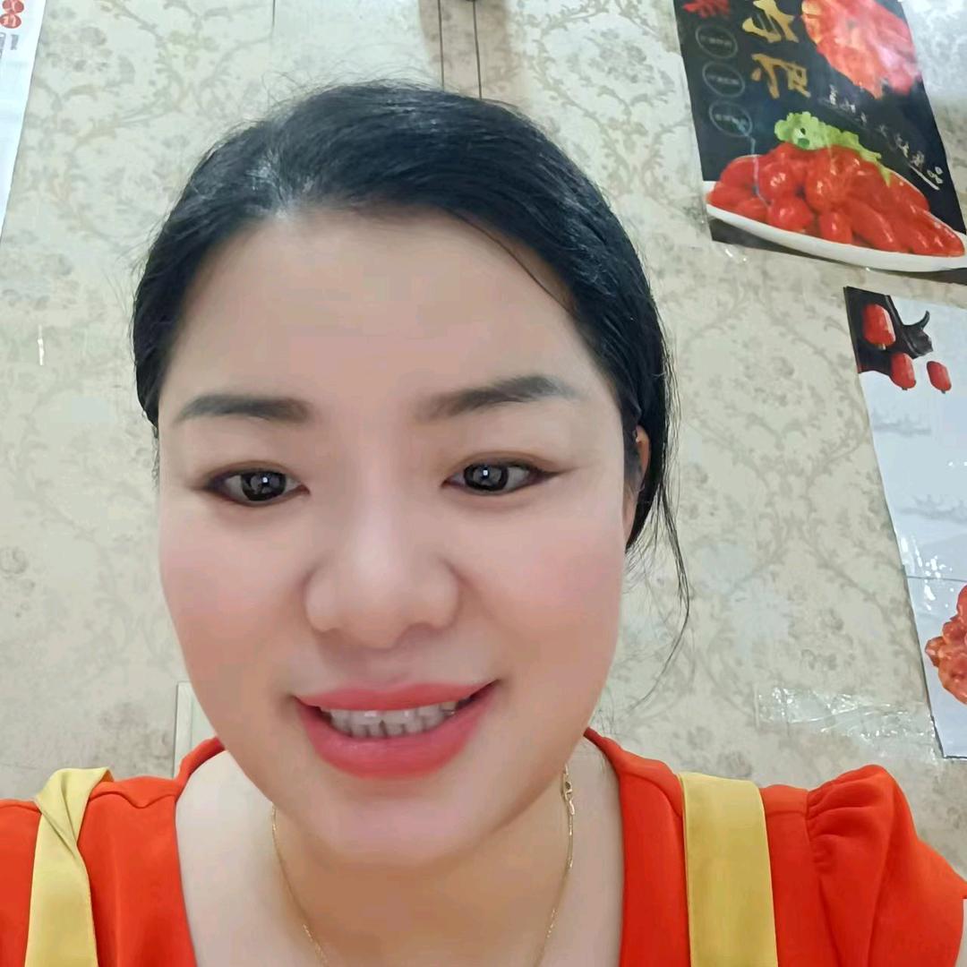 爱笑的萍萍