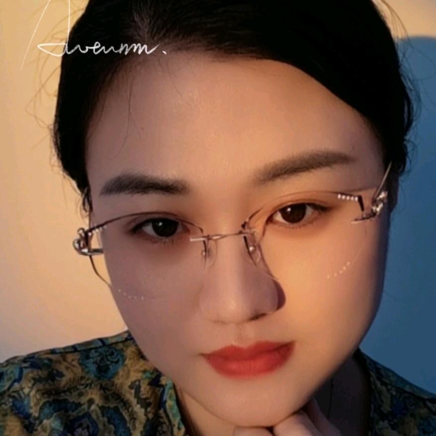 巷往女装集合店