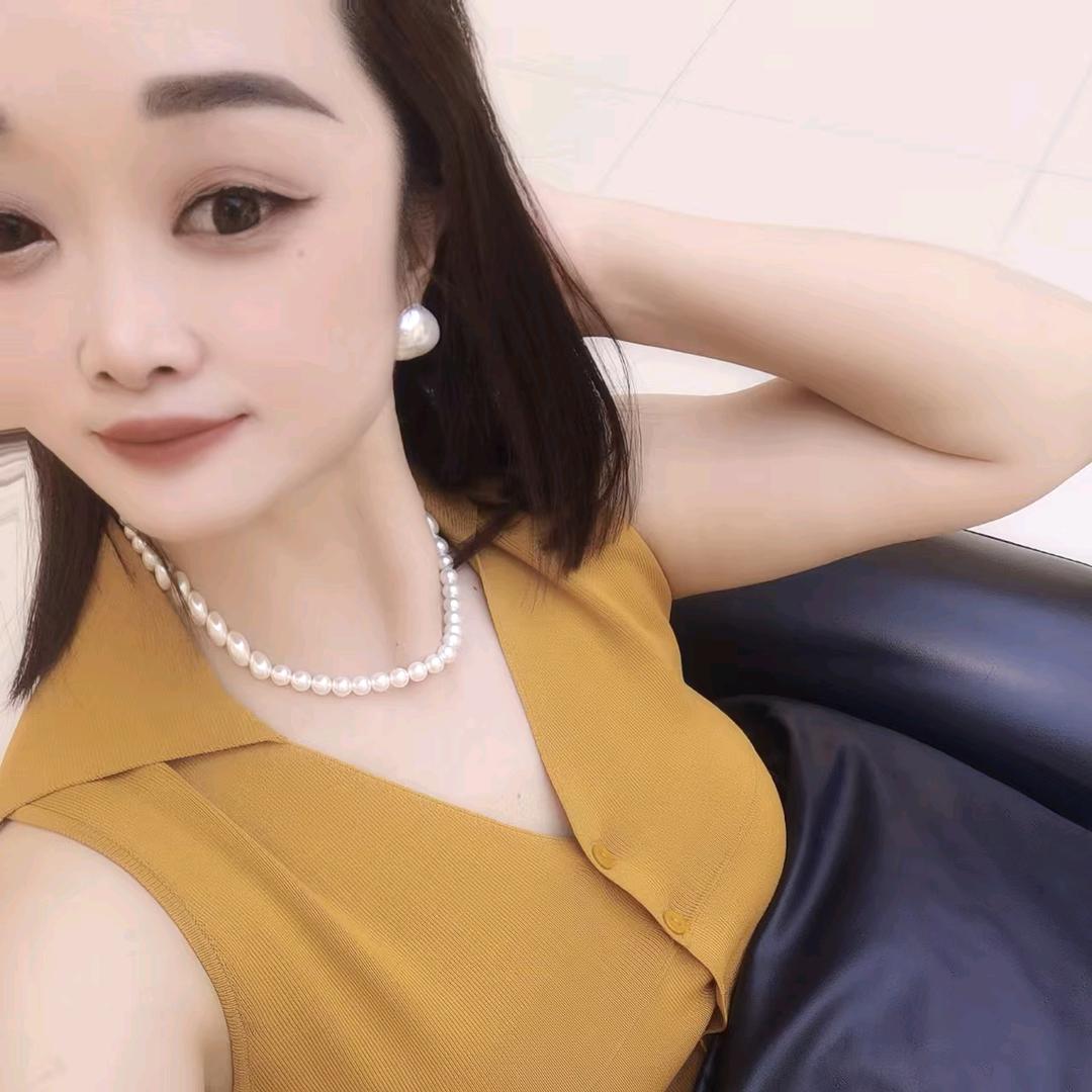 安康万达对丽女装《小静》