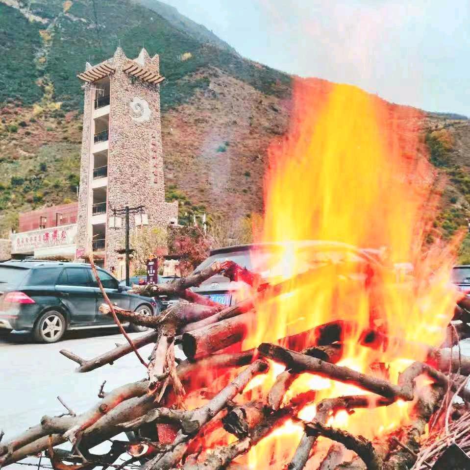 茂县叠海山居民宿酒店官方号