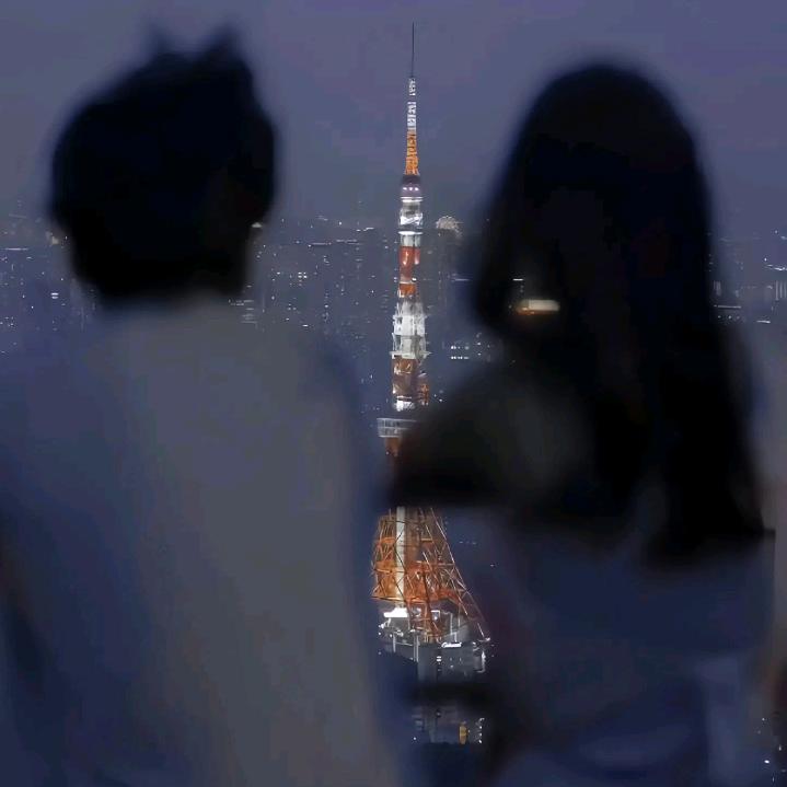 䛭