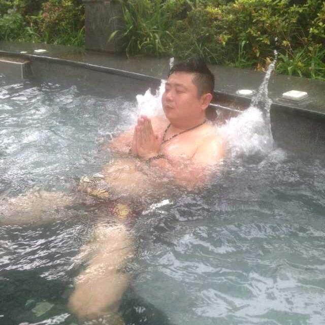 俗      人