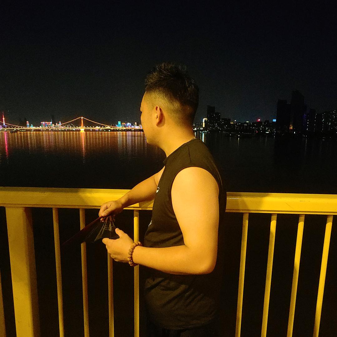 🇨🇳吴先生🇨🇳