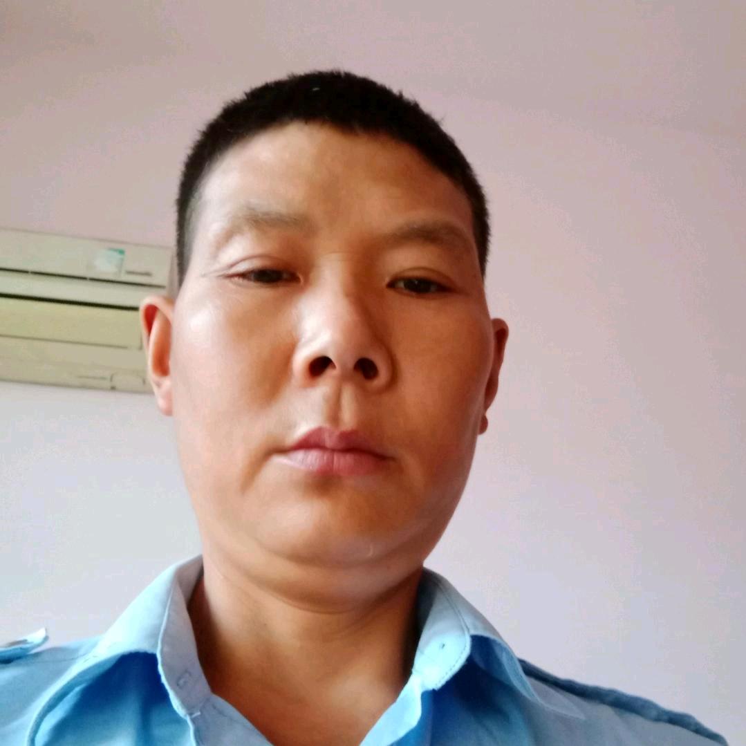 塔布拉斯岛的向云龙头像