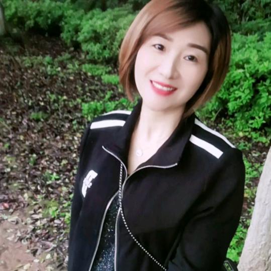 雅玲