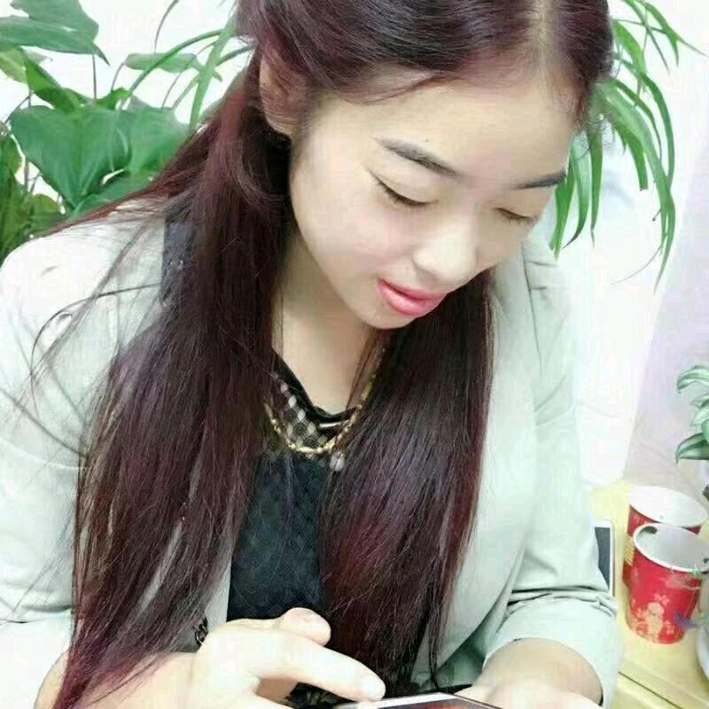 黑玫瑰。