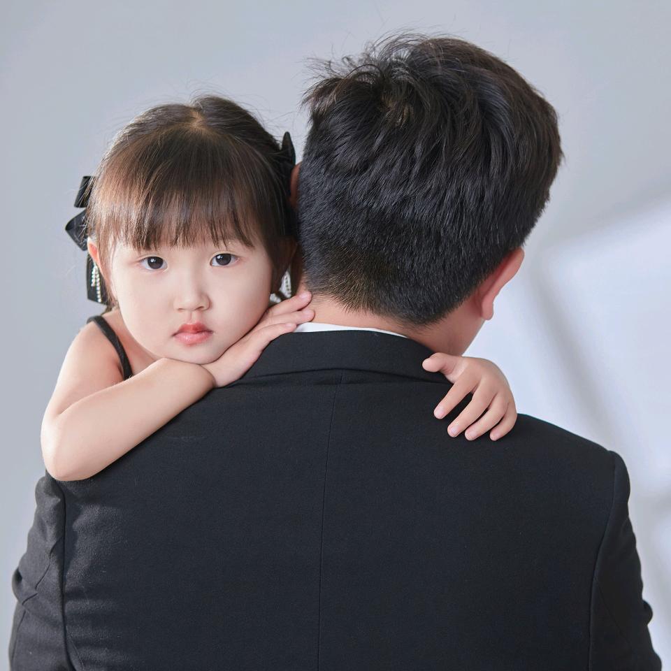 小菲的大猪蹄子